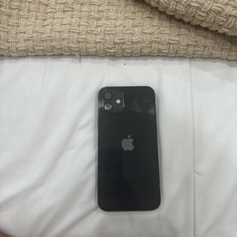 Apple iPhone in Black